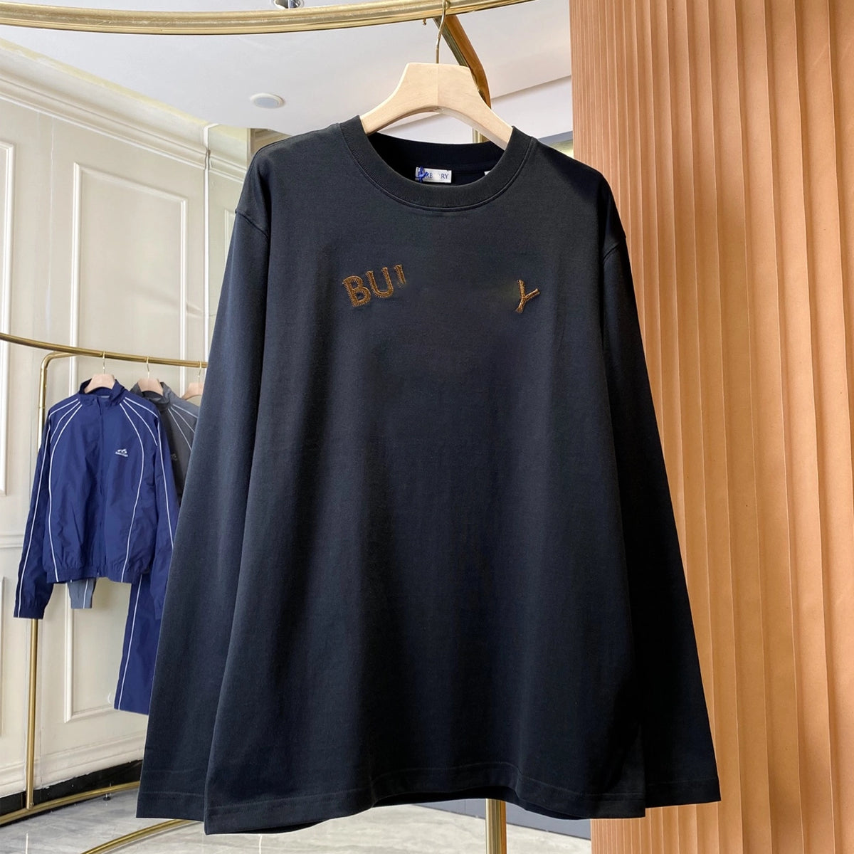 Unisex embroidered cotton long-sleeve ・ Custom embroidery