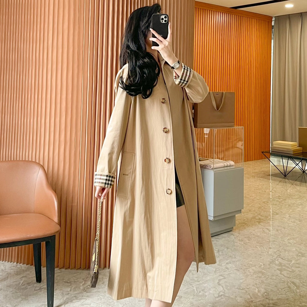 女式拼接褶皱轻质斜纹宽松外套