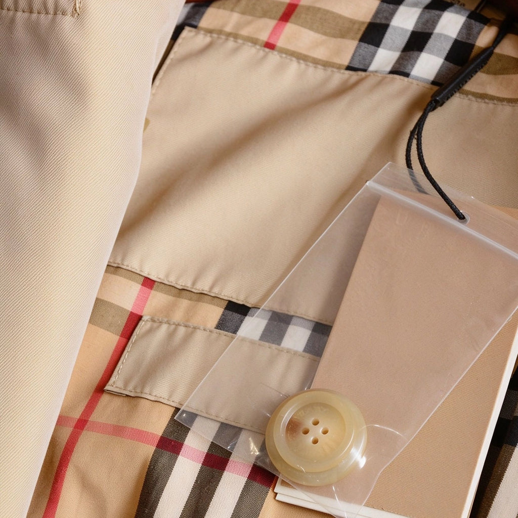 Women's short gabardine double-breasted windproof trench coat