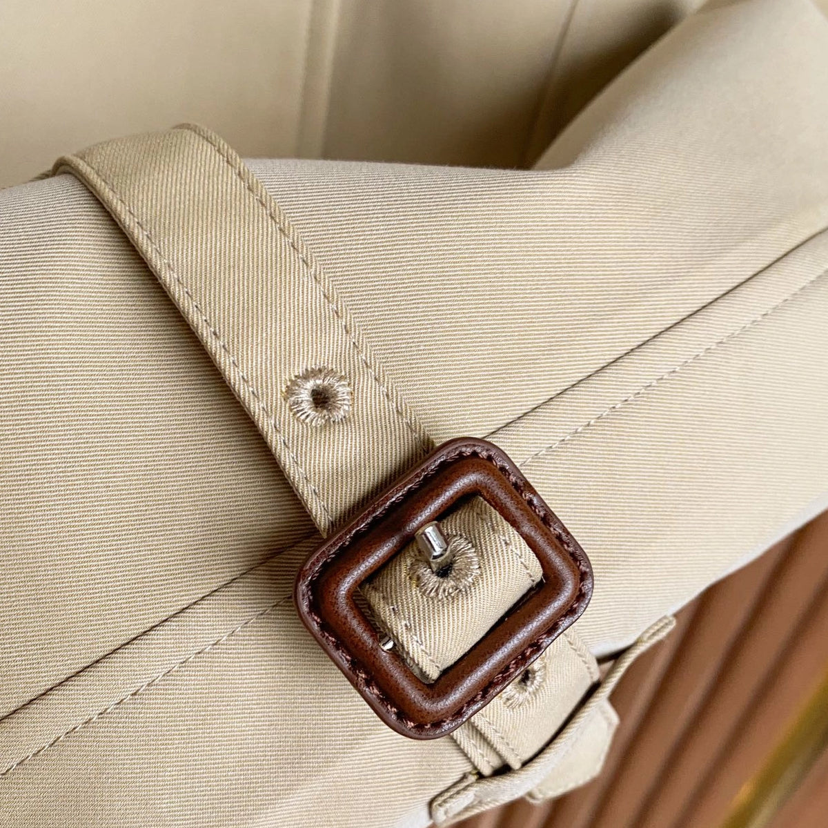 Women's Stand Collar Cotton Twill Short Trench Coat - Available in Two Colors