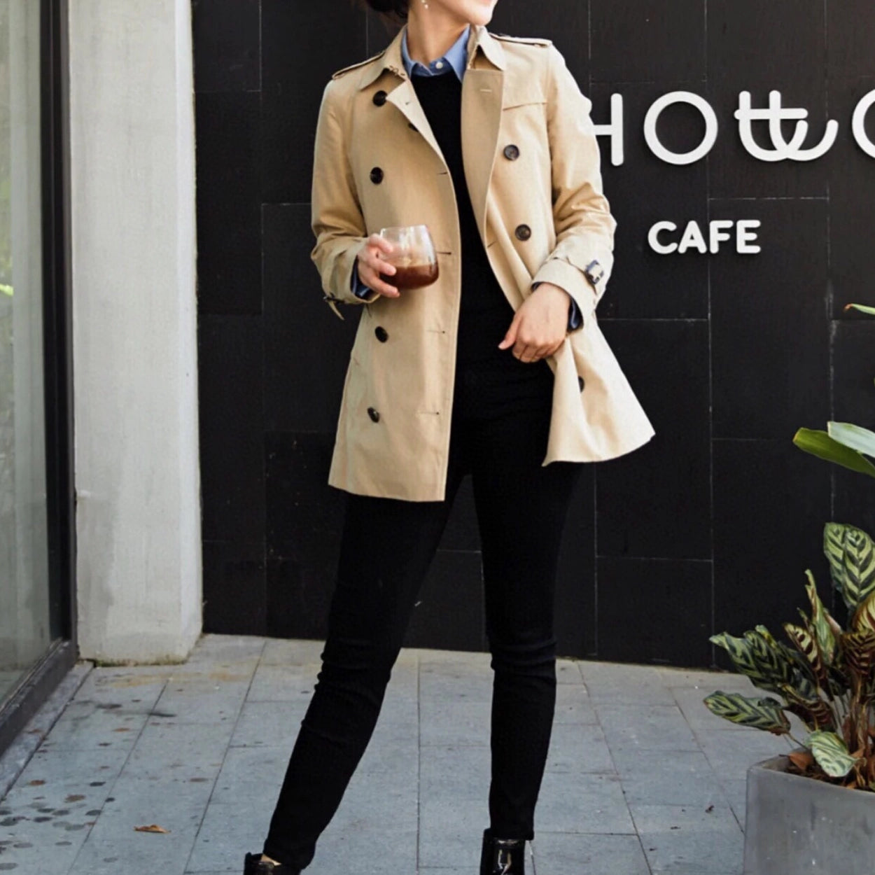 Women’s Classic Short Trench Coat - Khaki
