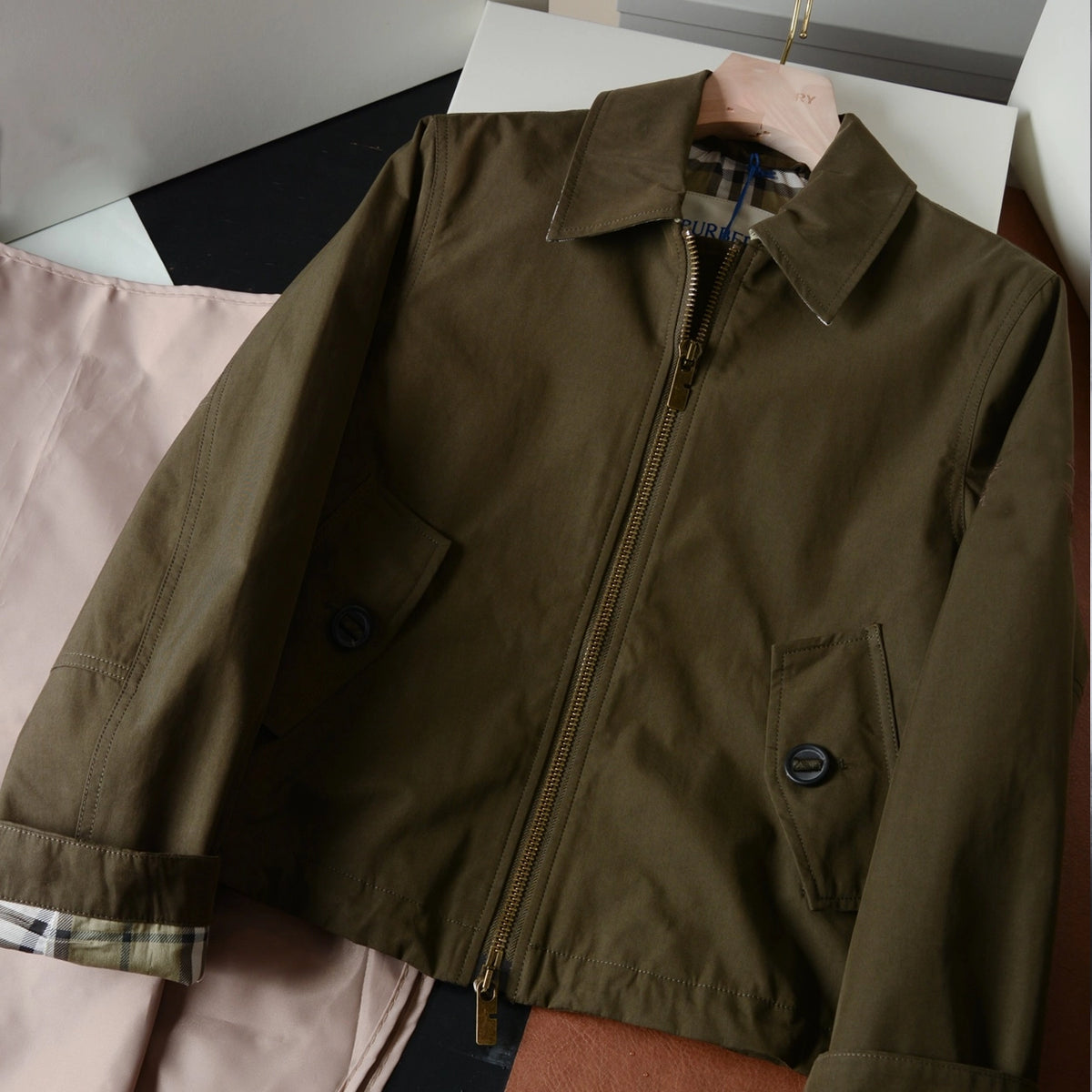 Unisex Gabardine Trench Coat with Belt, Simple Windbreaker Jacket - Army Green, Sand
