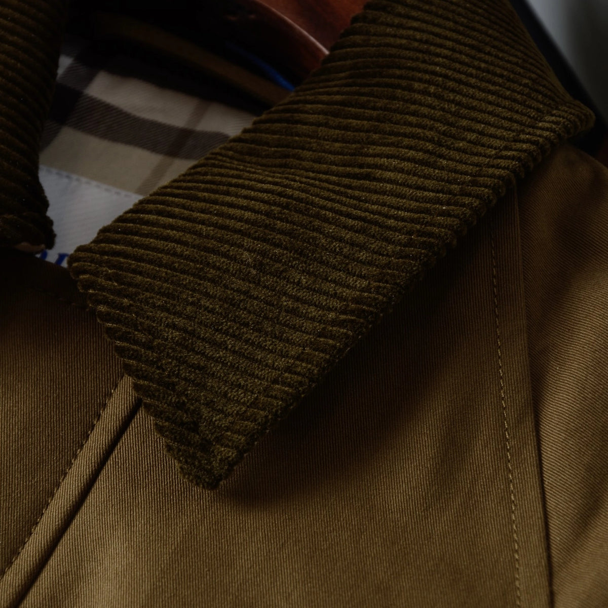 Women's Short Lightweight Trench Coat, Vintage Suede Lapel Jacket - Khaki, Army Green