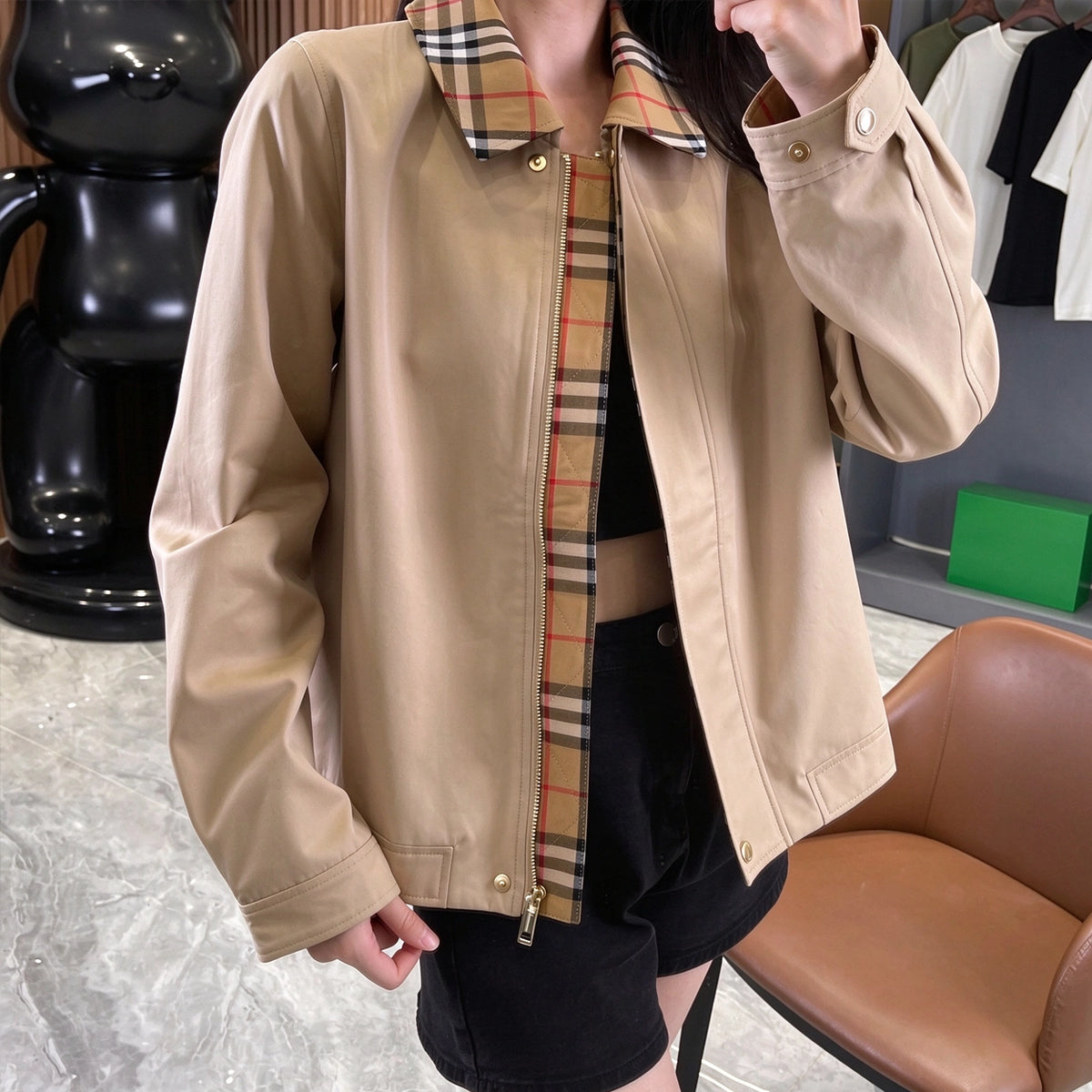 Women's Checkered Collar Short Windbreaker - Khaki